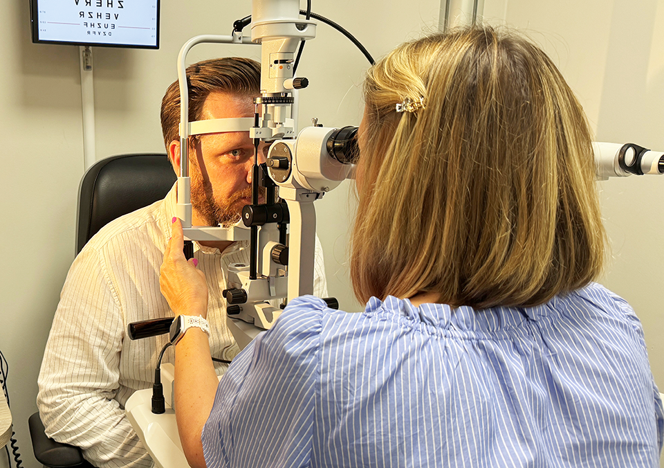 man getting eye test